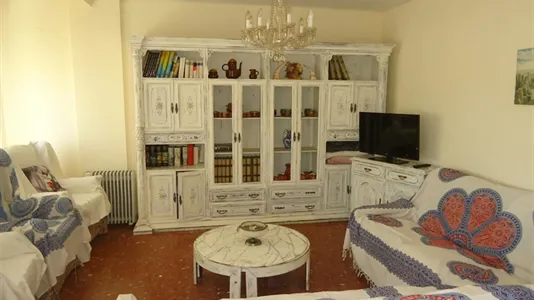 Rooms in Córdoba - photo 8