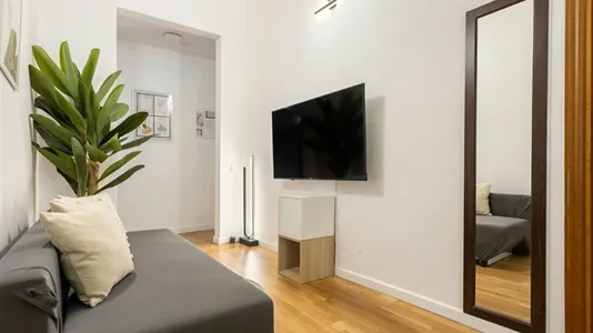 Rooms in Barcelona Ciutat Vella - photo 6