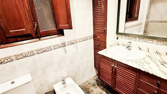 Rooms in Barcelona Ciutat Vella - photo 8