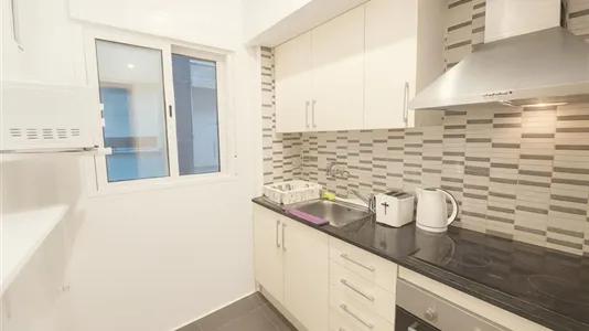 Rooms in Barcelona Ciutat Vella - photo 6