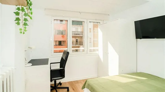 Rooms in Zaragoza - photo 1