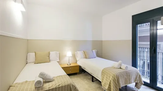 Apartments in Barcelona Ciutat Vella - photo 7
