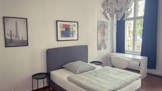 Apartments in Berlin Tempelhof-Schöneberg - photo 4