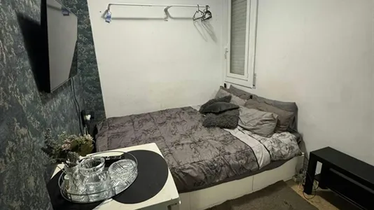 Rooms in Barcelona Sants-Montjuïc - photo 3