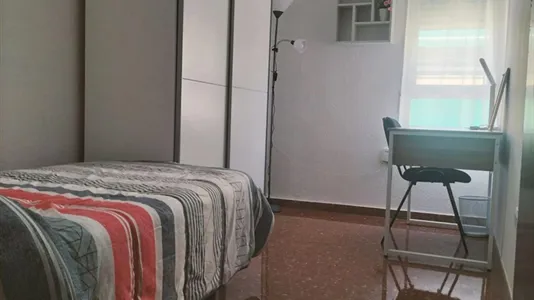 Rooms in Valencia L'Eixample - photo 1