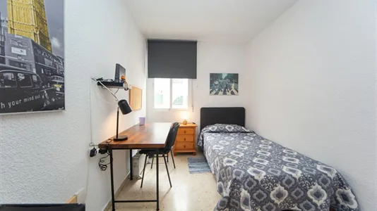 Rooms in Granada - photo 2