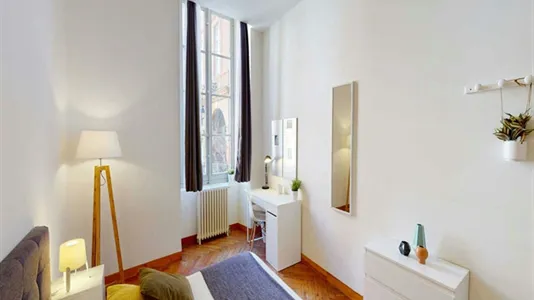 Rooms in Toulouse - photo 3