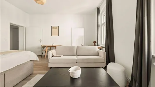 Apartments in Berlin Lichtenberg - photo 3