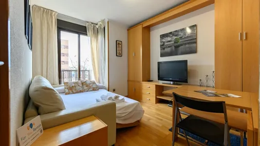 Apartments in Coslada - photo 6