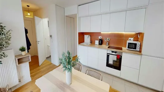 Rooms in Saint-Denis - photo 10