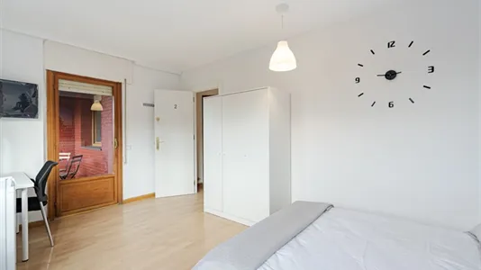 Rooms in Guadalajara - photo 4