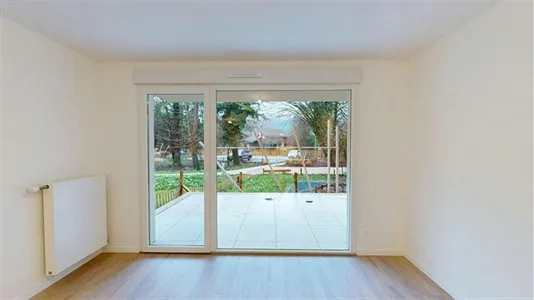 Apartments in Grenoble - photo 5