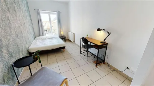 Rooms in Lyon - photo 1