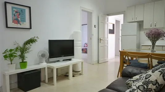 Rooms in Madrid Centro - photo 5