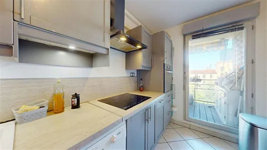 Rooms in Lyon - photo 9