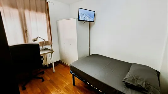 Rooms in Zaragoza - photo 1