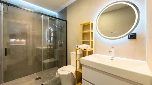 Apartments in Madrid Centro - photo 4