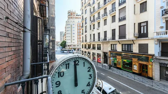 Rooms in Madrid Chamberí - photo 8