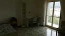 Room for rent, Pianura, Campania, Strada Comunale Cinthia