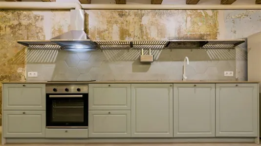 Apartments in Barcelona Ciutat Vella - photo 8