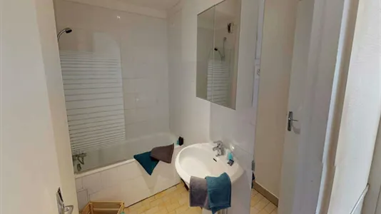 Rooms in Lyon - photo 10