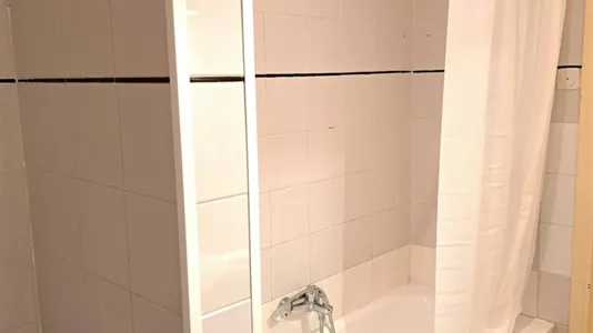 Rooms in Madrid Retiro - photo 9