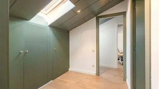 Rooms in Barcelona Eixample - photo 8