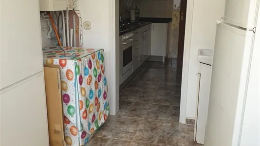 Rooms in Terrassa - photo 4