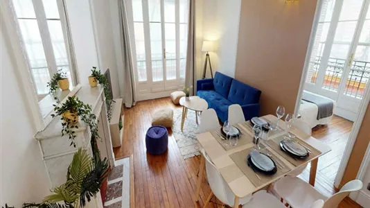 Rooms in Paris 7ème arrondissement - photo 9