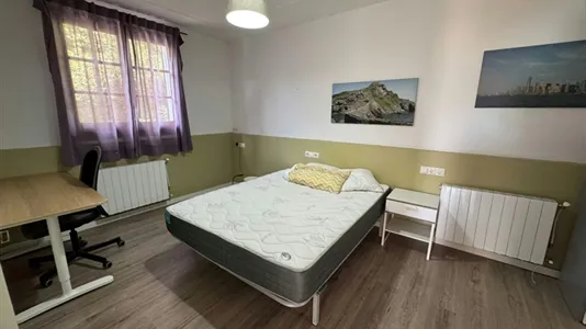 Rooms in Cerdanyola del Vallès - photo 1