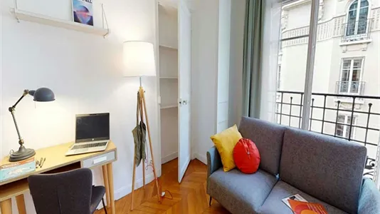 Rooms in Paris 15ème arrondissement - photo 2