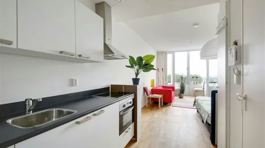 Apartments in Location is not specified - photo 6