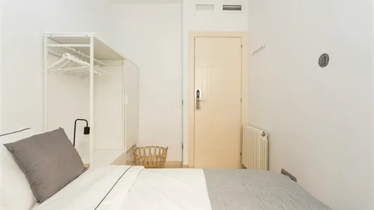 Rooms in Barcelona Les Corts - photo 2
