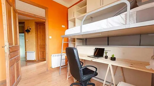 Rooms in Barcelona Ciutat Vella - photo 3