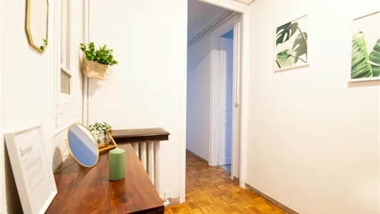 Rooms in Barcelona Eixample - photo 9