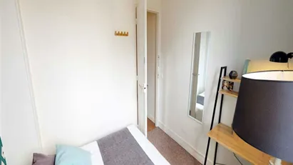 Room for rent in Boulogne-Billancourt, Île-de-France