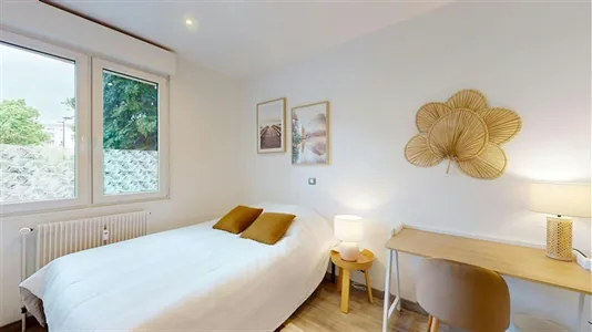 Rooms in Chambéry - photo 2