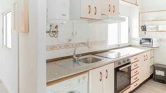 Rooms in Zaragoza - photo 8