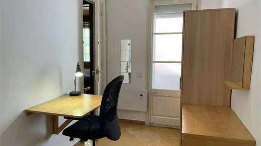 Rooms in Barcelona Gràcia - photo 2