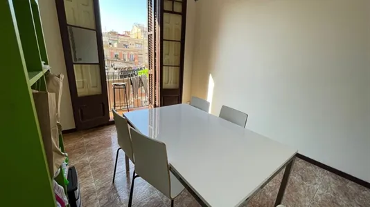 Rooms in Barcelona Eixample - photo 8