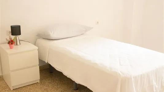 Rooms in Valencia Camins al Grau - photo 5