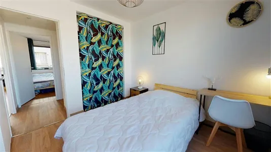 Rooms in Clermont-Ferrand - photo 2