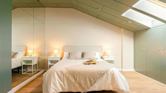 Rooms in Barcelona Eixample - photo 2