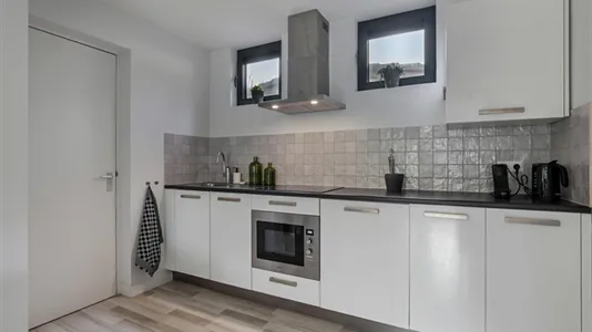 Apartments in Location is not specified - photo 6