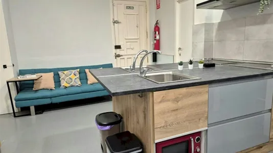 Rooms in Valencia Ciutat Vella - photo 4