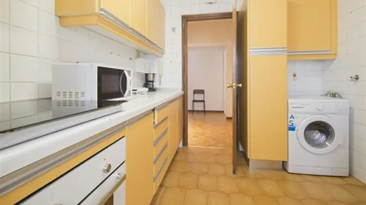 Rooms in Madrid Chamartín - photo 4