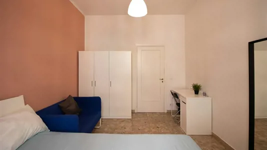 Rooms in Florence - photo 2