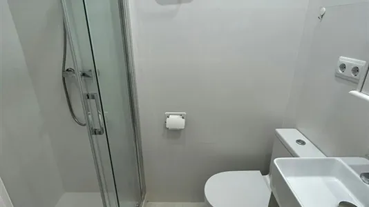 Rooms in Madrid Tetuán - photo 5