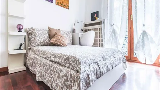 Rooms in Milano Zona 8 - Fiera, Gallaratese, Quarto Oggiaro - photo 6