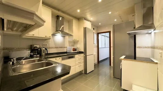 Rooms in Barcelona Eixample - photo 5